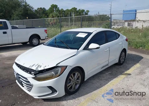 2018 Hyundai Elantra Sel z USA, uszkodzony, nr VIN 5NPD84LF4JH217170